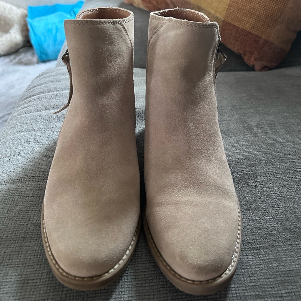White Mountain Tan Ankle Booties